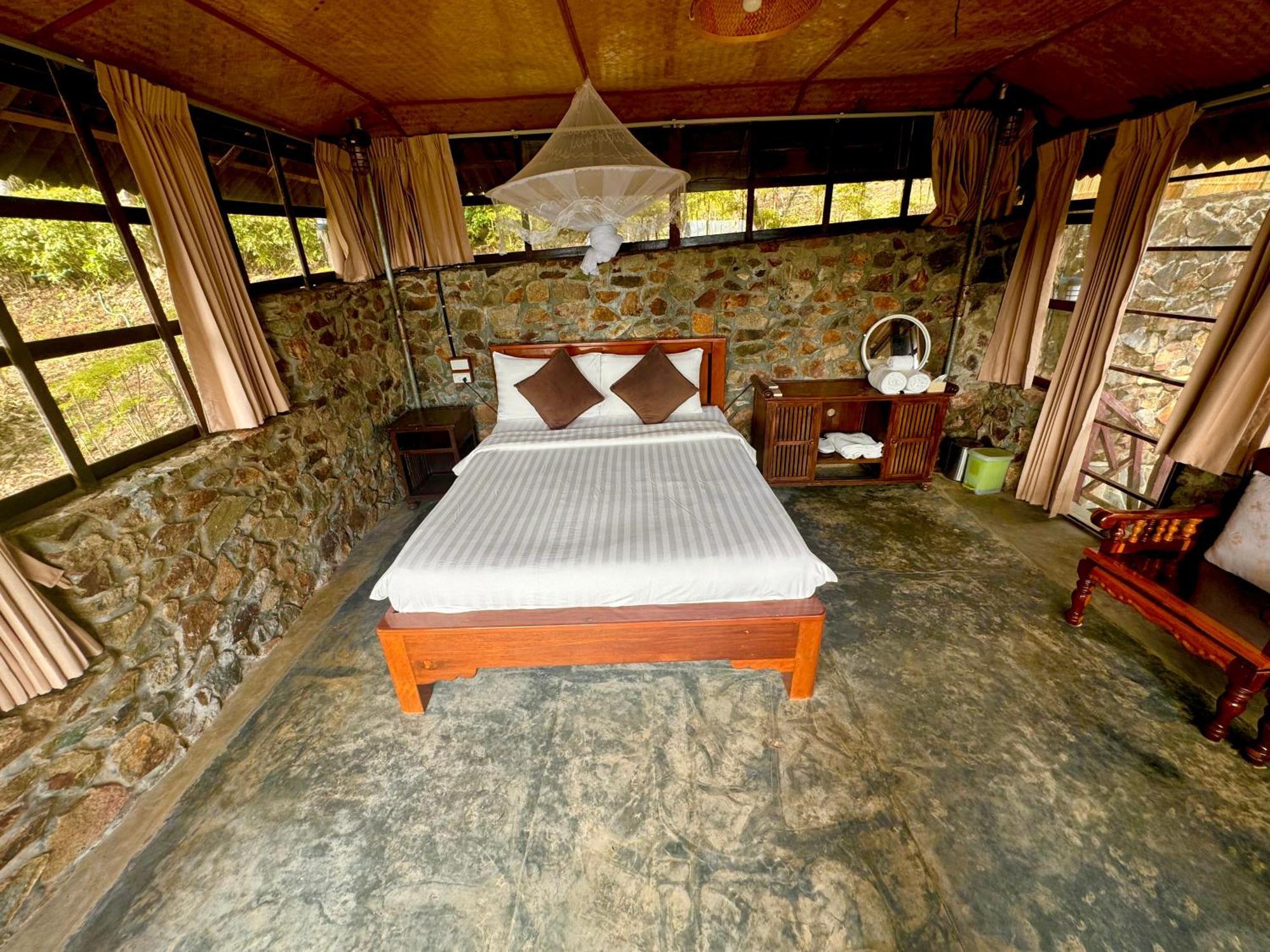 Drifters Anchor Hotel Ban Map Khangkhao Bagian luar foto